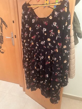 Vestido negro flores manga larga