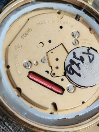 Omega Seamaster Quartz Reloj Dorado