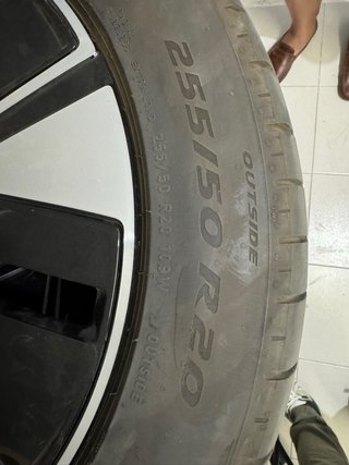 Llantas Polestar 20 con Neumáticos