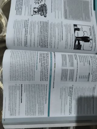 Libro de economía de 1ro Bachillerato