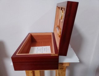 Humidor caja de madera noble para puros