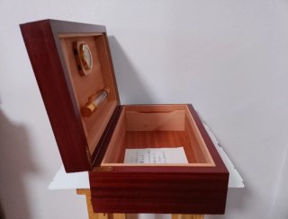 Humidor caja de madera noble para puros
