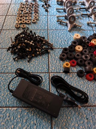 Lote de 5 tablas y recambios skate