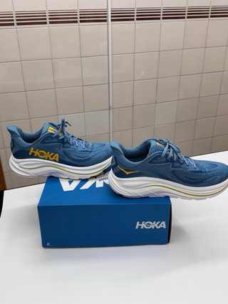 Hoka Clifton 10 Talla 42.2/3 Azul/Amarillo