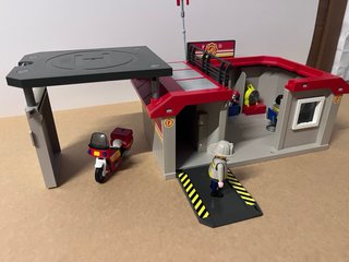 Parque Bomberos Playmobil con Moto