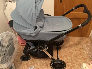 Passeggino per neonati blu
