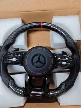 Volante Mercedes AMG Carbono