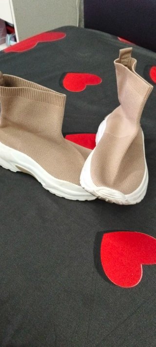 Botines elásticos y alza  deportivos talla 38 marr