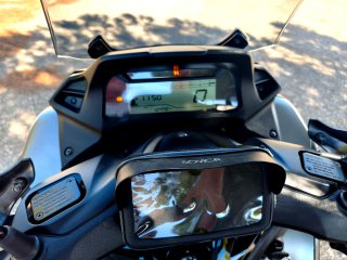Yamaha Tricity 300 gris oscuro/plata del año 2023