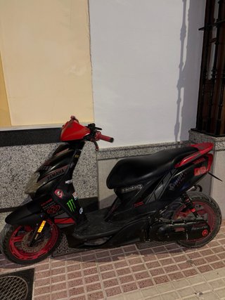 YAMAHA JOGR50CC Totalmente de serie al completo