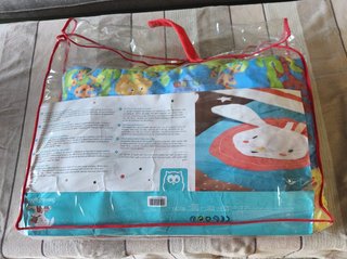 Manta de juego Eurekakids bebé