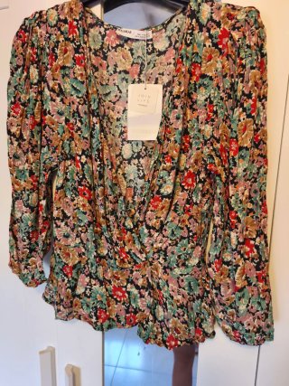 Blusa floral Pull & Bear