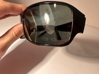 Occhiali da sole Versace Y2K neri e dorati