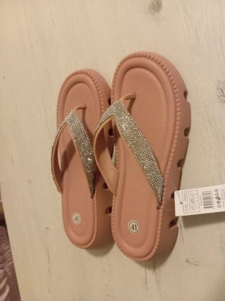 Chanclas rosas con pedrería talla 41