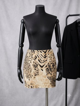Falda corta estampado animal