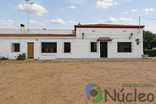 Casa rural en venta en Las Vaguadas - Urb. del Sur en Badajoz