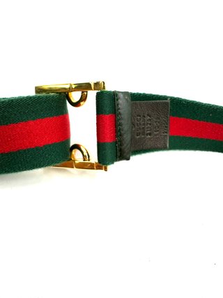 Cinturón Gucci Rayas Verdes y Rojas Hebilla Dorada