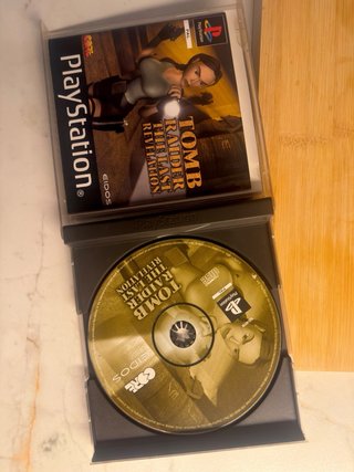 Tomb Raider: The Last Revelation PS1 PAL completo