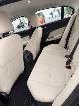 Jaguar XE 2018