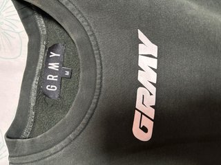Sudadera GRMY bicolor con estampado grimey