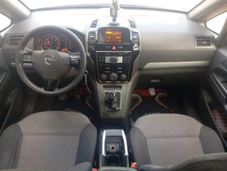 Opel Zafira 2011
