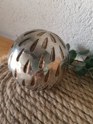 Bola decorativa metal y yute