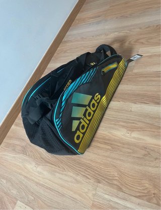 Paletero Adidas Negro y Amarillo