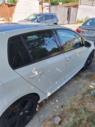 Volkswagen Golf R-Line