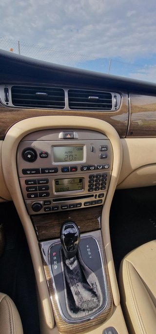 Jaguar X-Type 2009