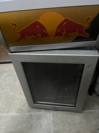 Mini Nevera Red Bull