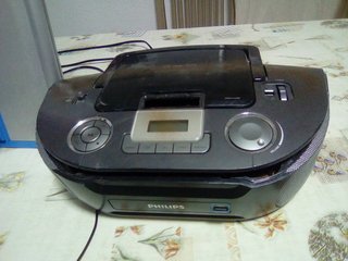 Lote Electrónica: VHS, Tablet, Radio, Proyector