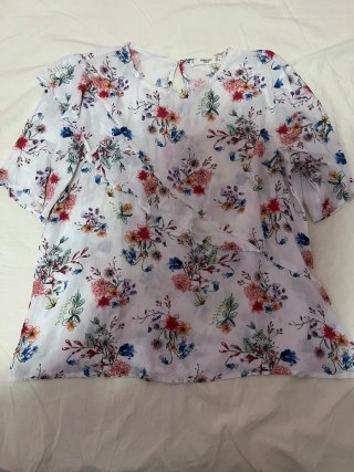 Blusa Mango flores blanca talla S
