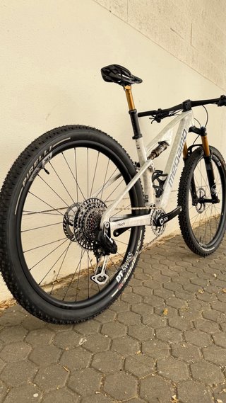 Megamo Track SLR 2026
