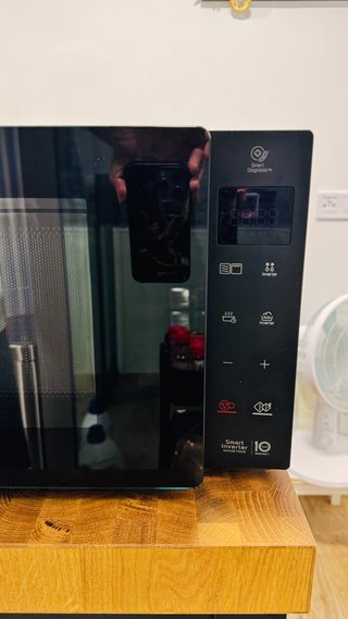 Microondas LG 23L con grill · Impecable
