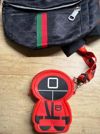 Cartera Gucci Negra con Tiras