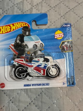 Hot Wheels Honda VFR750R (RC30) 2025