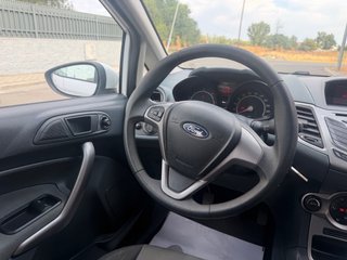 Ford Fiesta 2010 solo 140.000 km UNICO DUEÑO 74€/M