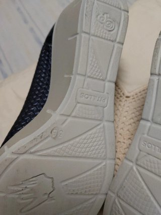 Zapatos con cuña, azul MARINO, sin estrenar