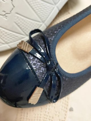 Zapatos con cuña, azul MARINO, sin estrenar