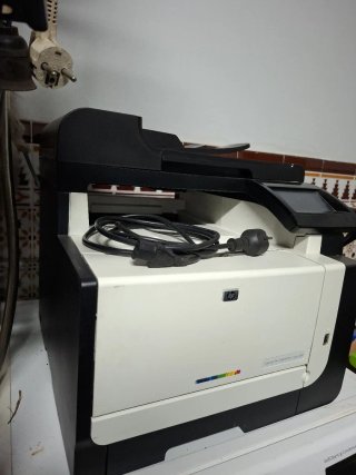 Impresora HP LaserJet Pro CM1415fnw MFP