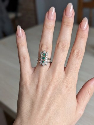 Anello argento con pietre verdi vintage