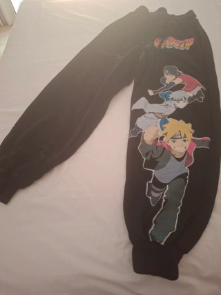 Pantalón chándal Boruto Bershka Talla XS