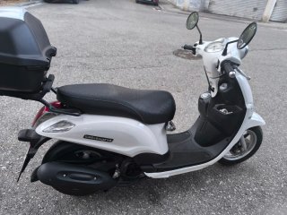 Yamaha Scooter Blanca 125c