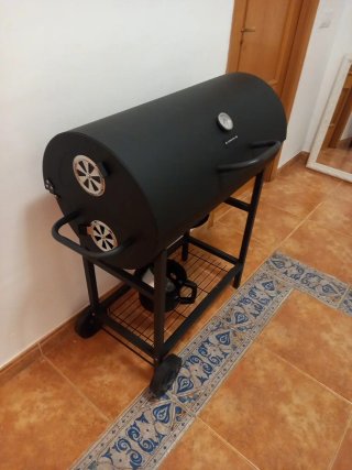 Parrilla Barbacoa Carbón con Ruedas