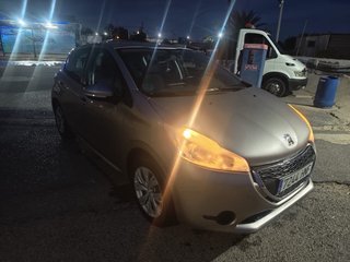 Peugeot 208 2013