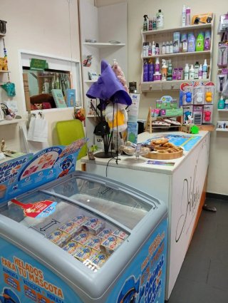 NEGOCIABLE Peluquería canina + tienda mascotas 12a