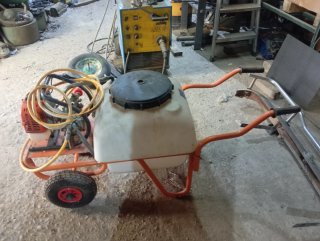 Fumigadora automática con motor