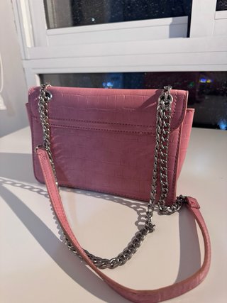 Bolso rosa efecto piel lagarto
