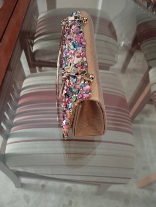 Bolso de mano pedrería