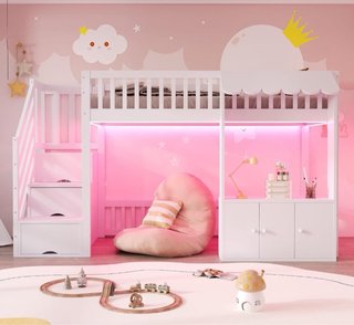 Cama alta infantil con escaleras y almacenaje
